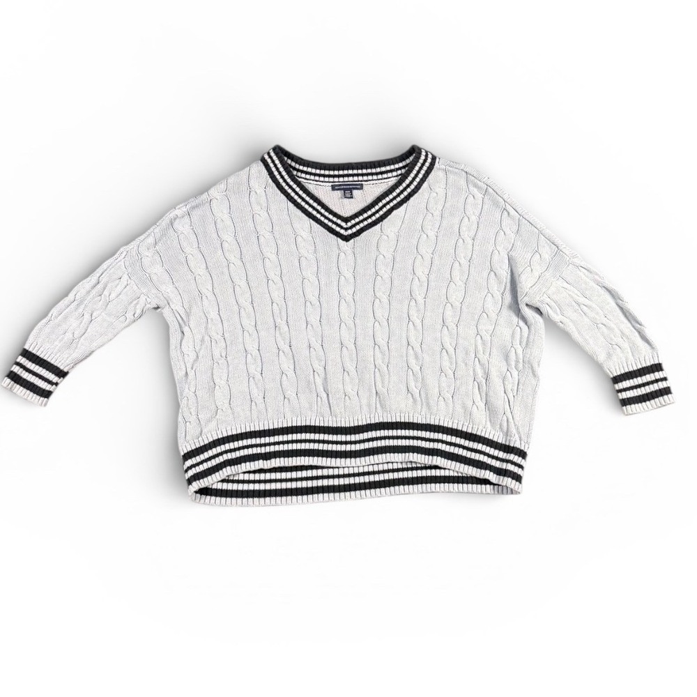 AMERICAN EAGLE OUTFITTERS Cable Knit V-Neck Sweater light blue navy trim  Trim M